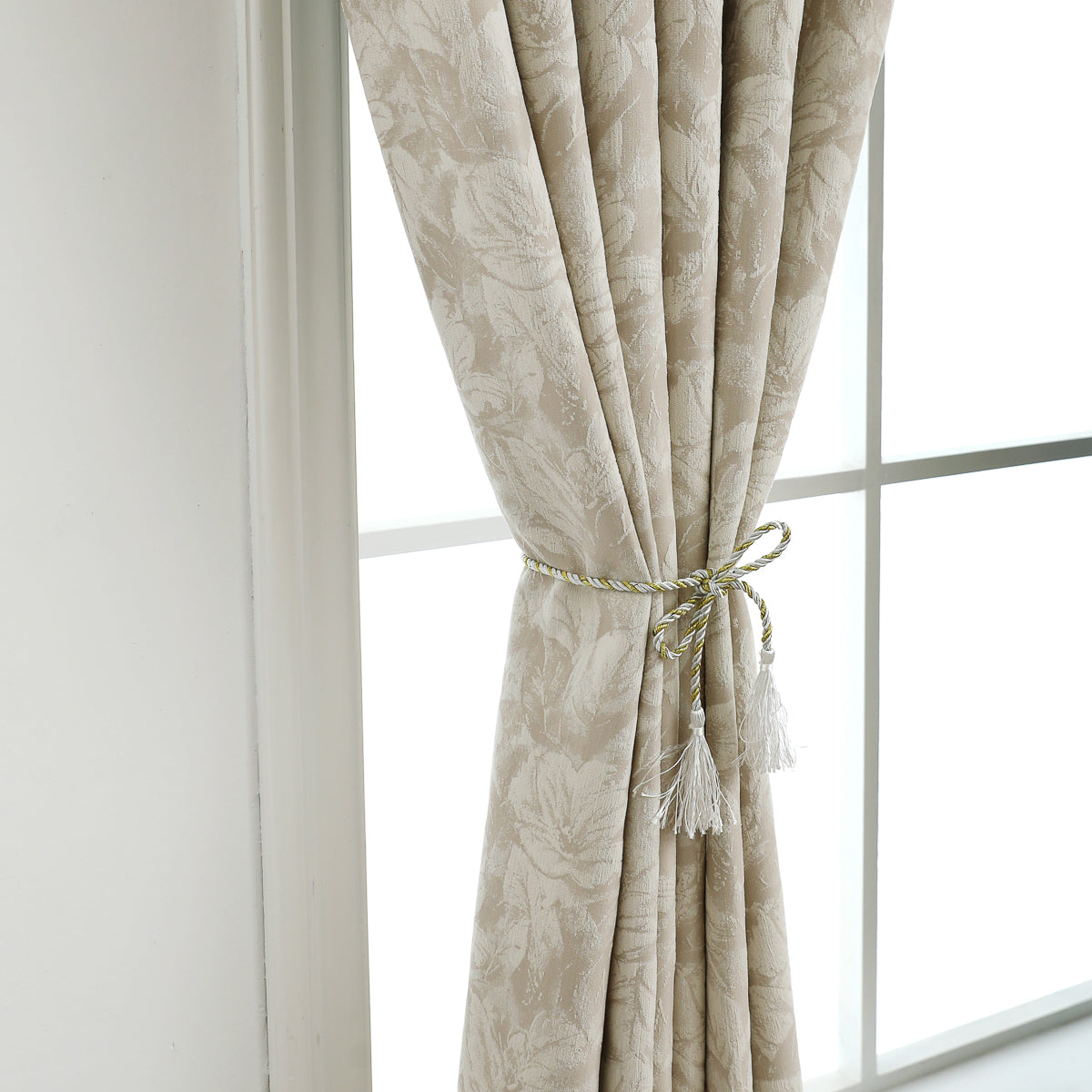 莱拉提花素色窗帘