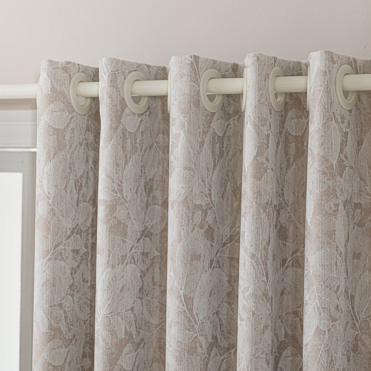 Vintage Leaf Embossed Curtain