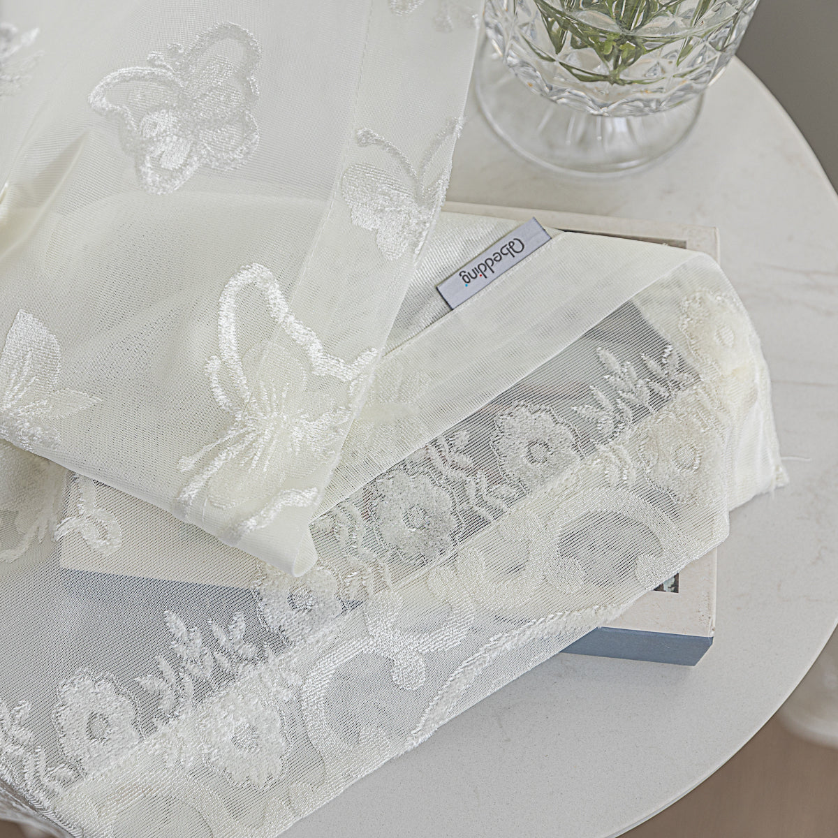 蝶恋花 绣花纱帘