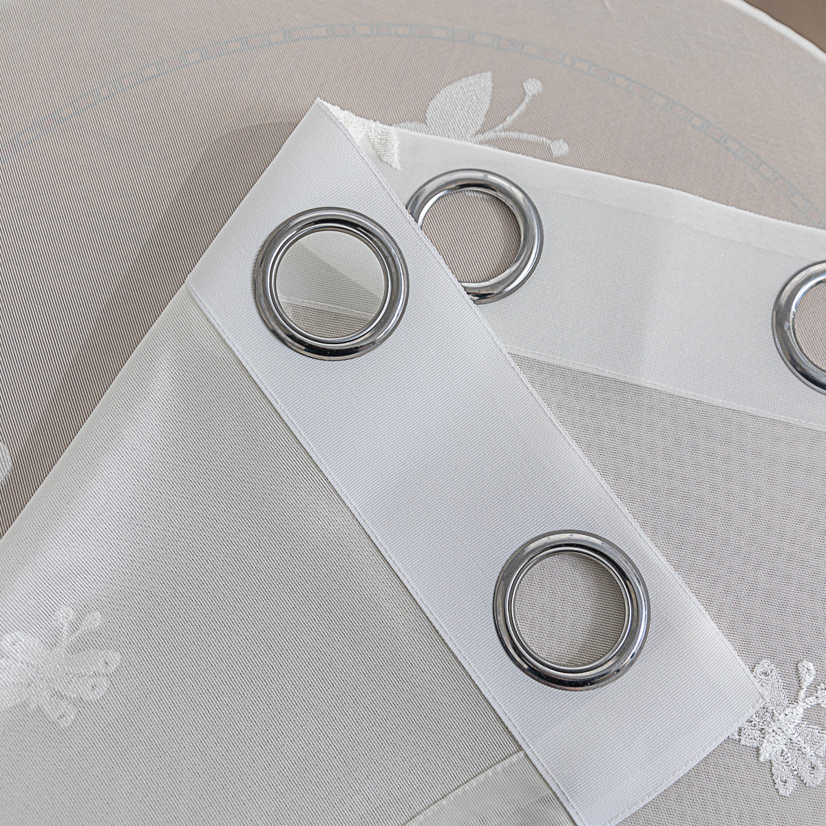 蝶恋花 绣花纱帘