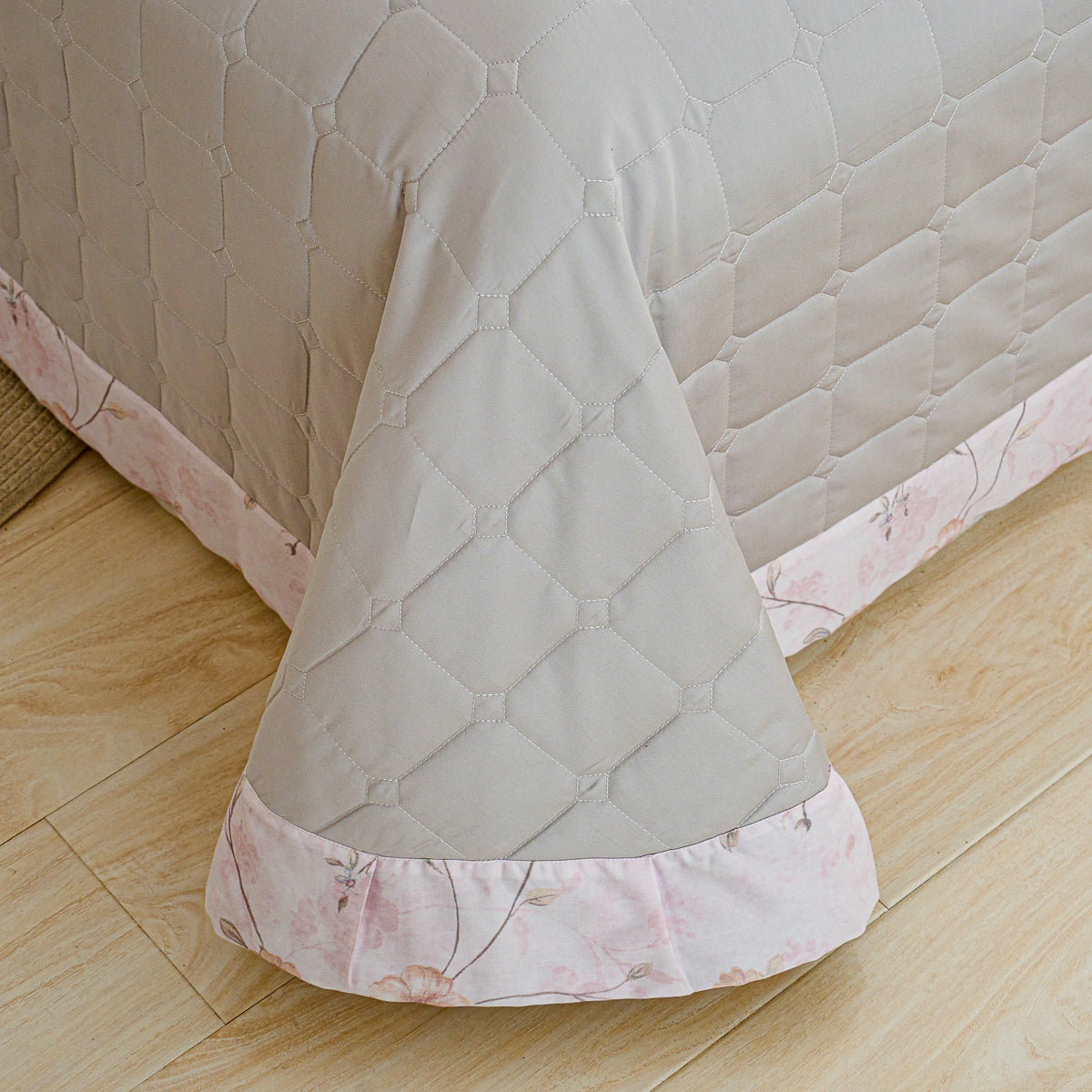 Rozy Floral Premium Cotton Bedspread Set