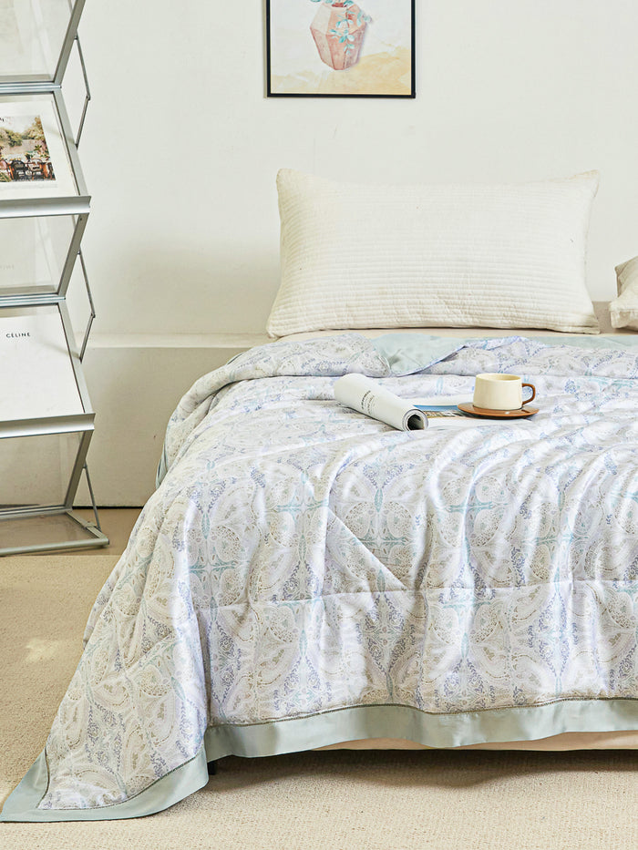 Ramona Pattern TENCEL™ Lyocell Lightweight Comforter