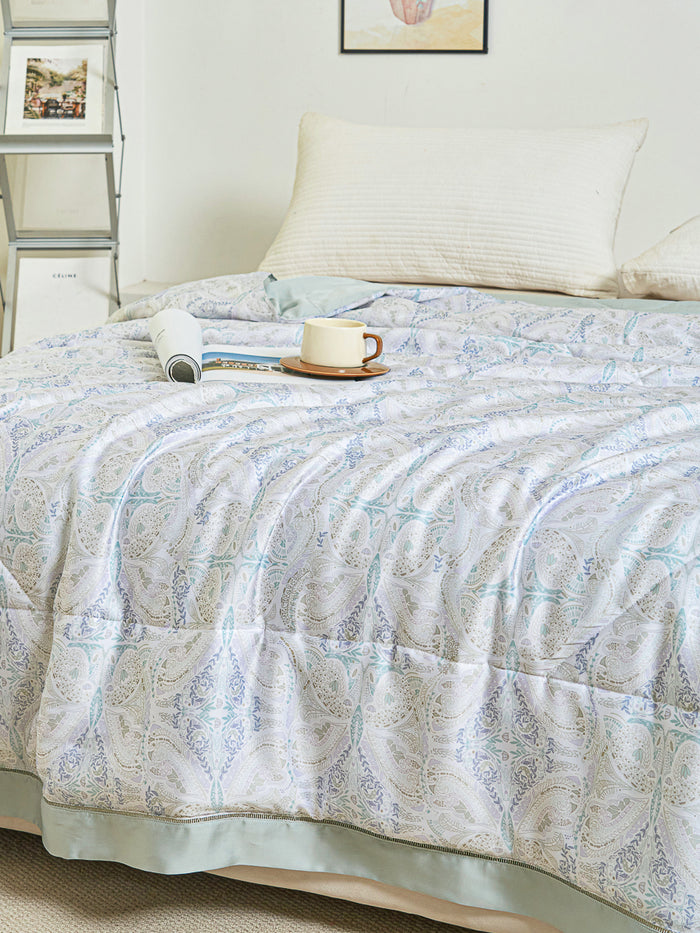 Ramona Pattern TENCEL™ Lyocell Lightweight Comforter