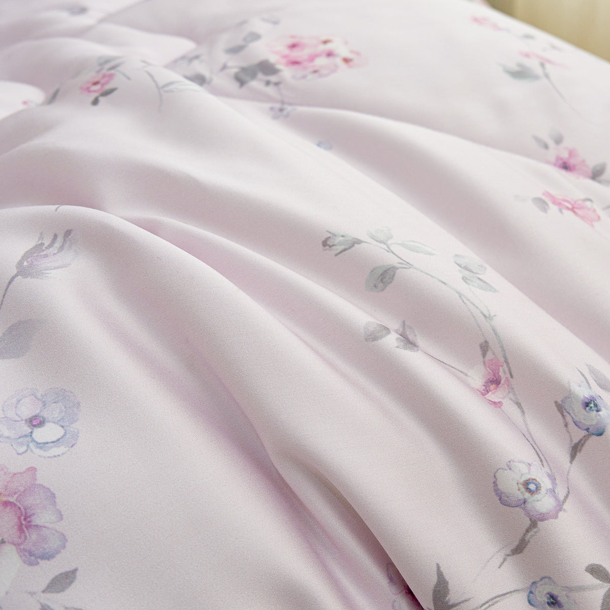 Miriam Floral TENCEL™ Lyocell All Season Comforter