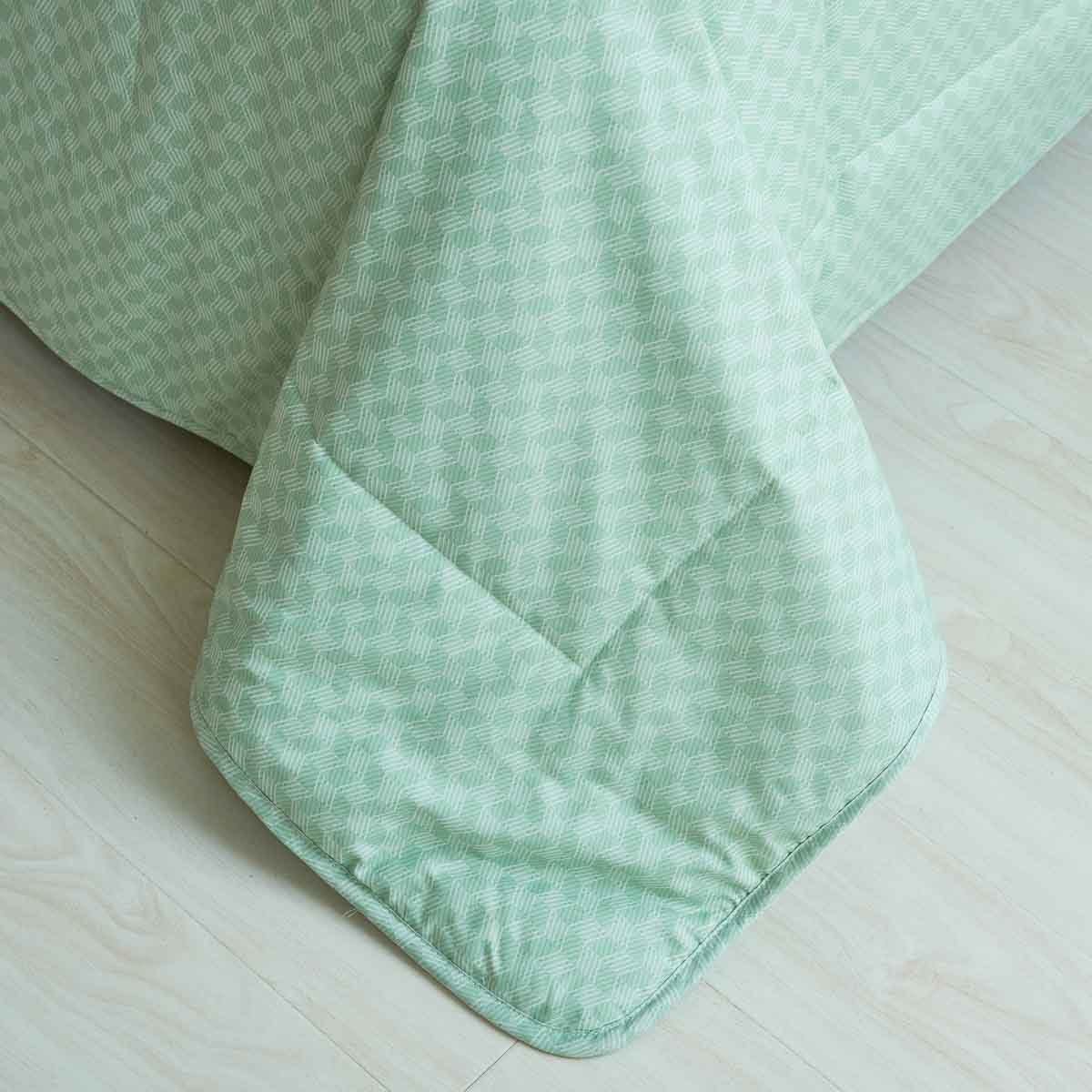 Xi Matcha Green Pattern Cotton Light Comforter