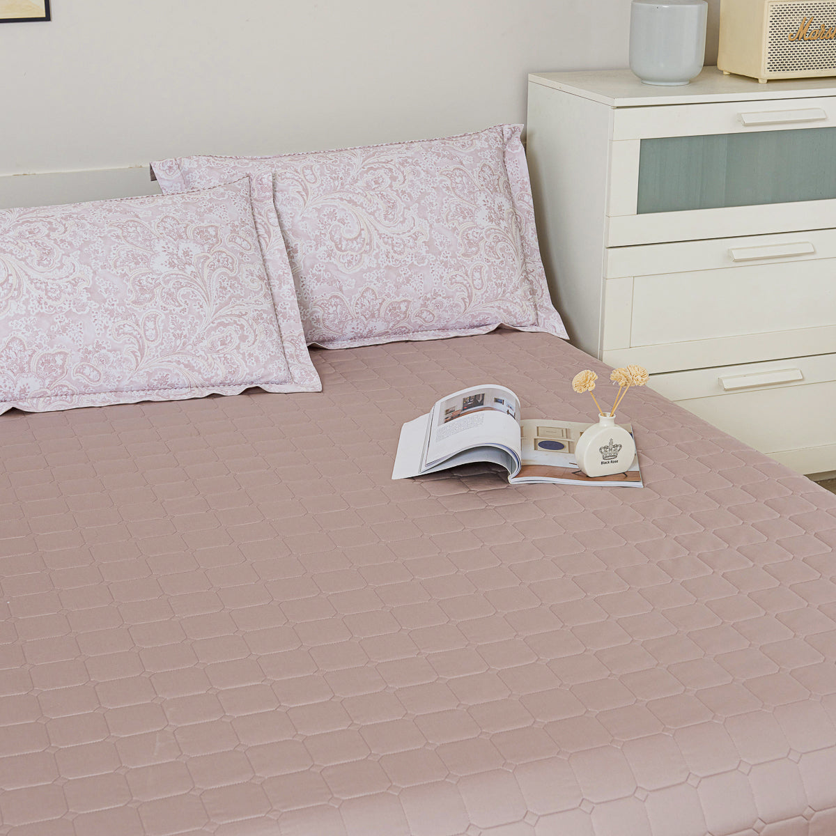 Cyra Pattern Premium Cotton Bedspread Set