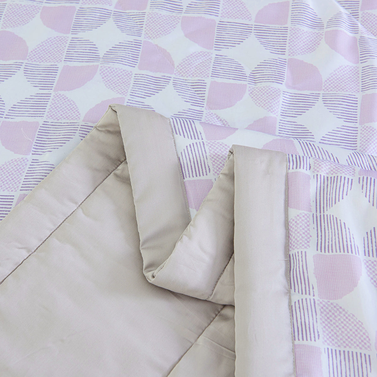 Enzo Pattern TENCEL™ Lyocell Lightweight Comforter