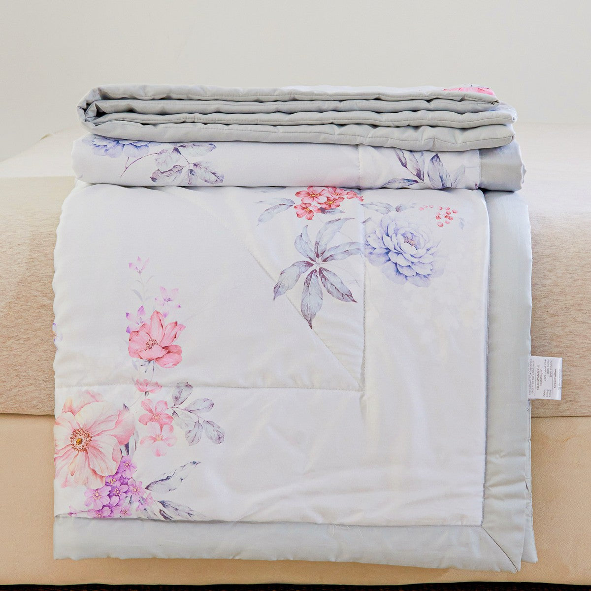 Noor Floral TENCEL™ Lyocell Lightweight Comforter