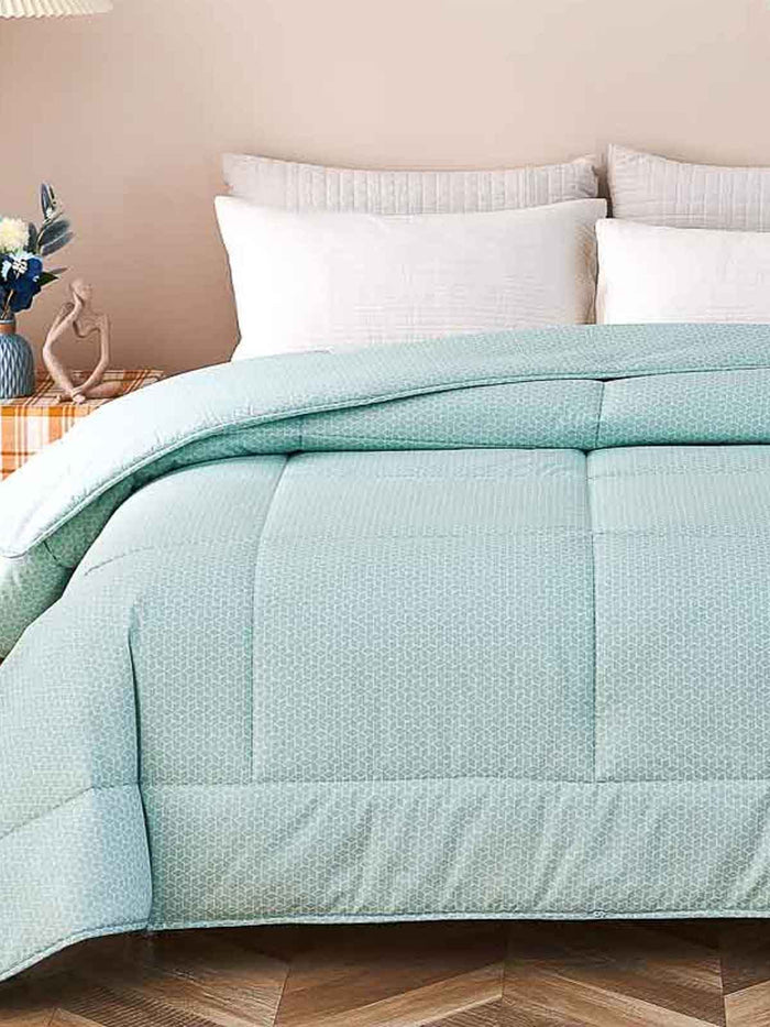 Lambda Milky Green Pattern Cotton All Season Comforter