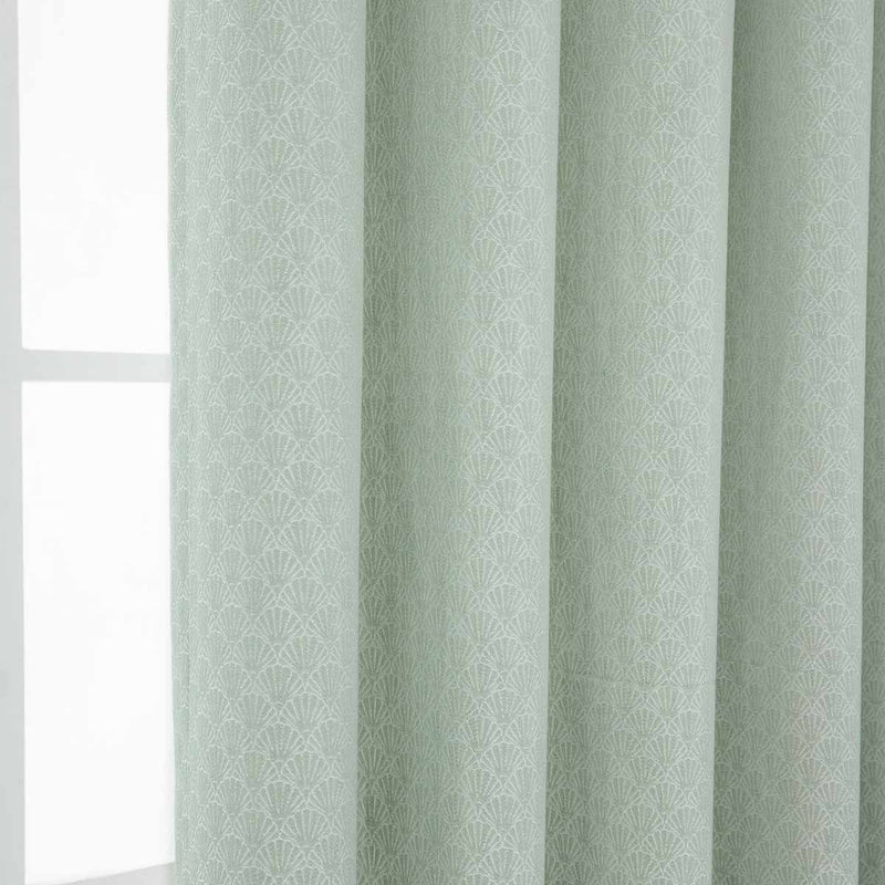 Leafy Land Pattern Polyester Curtain