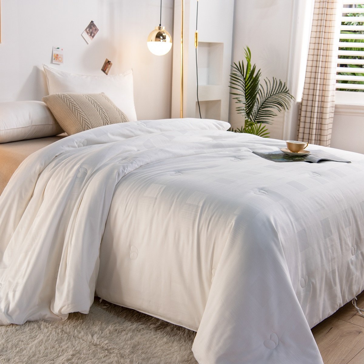 Solid White All Season Silk Duvet Insert