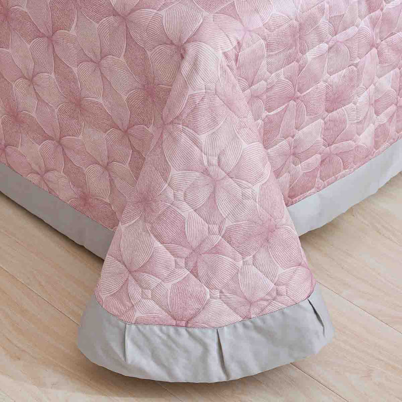 Breezy Pink Premium Cotton Bedspread