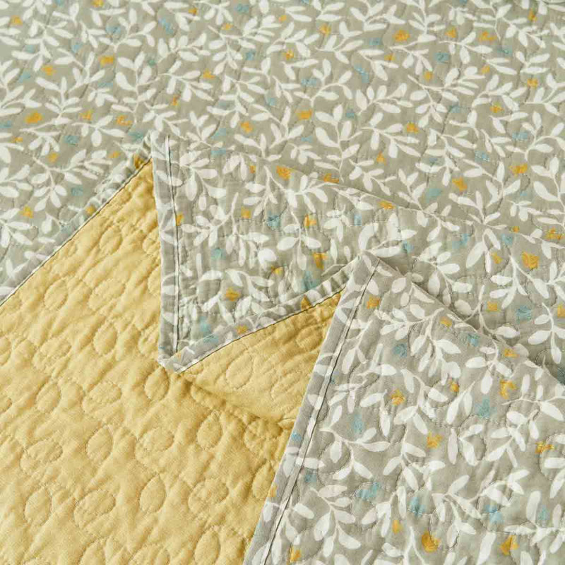 Cedar Floral Cotton Quilt Set