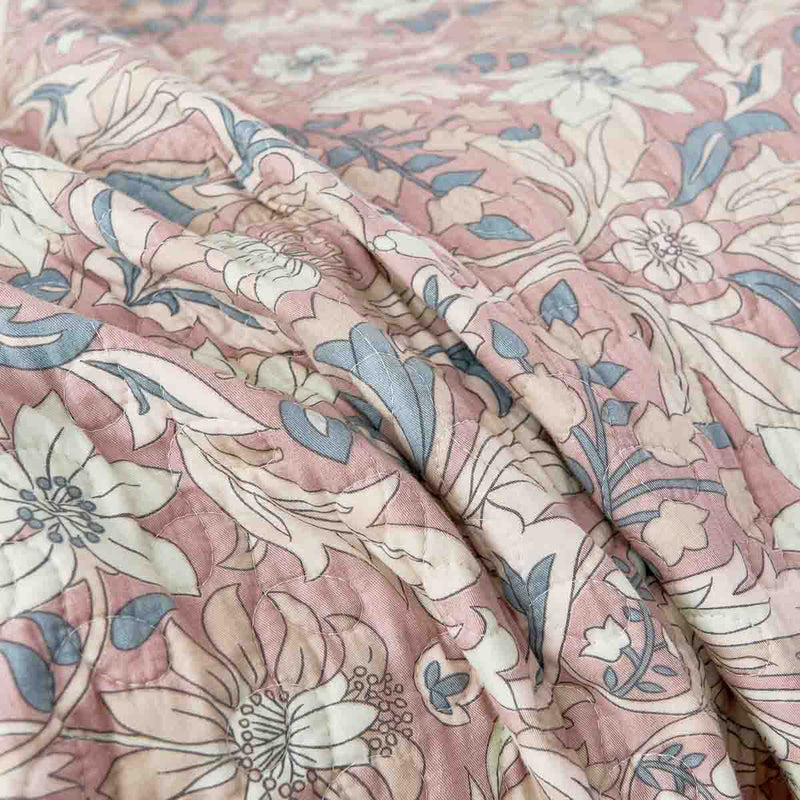 Turner Pattern Cotton Quilt Set