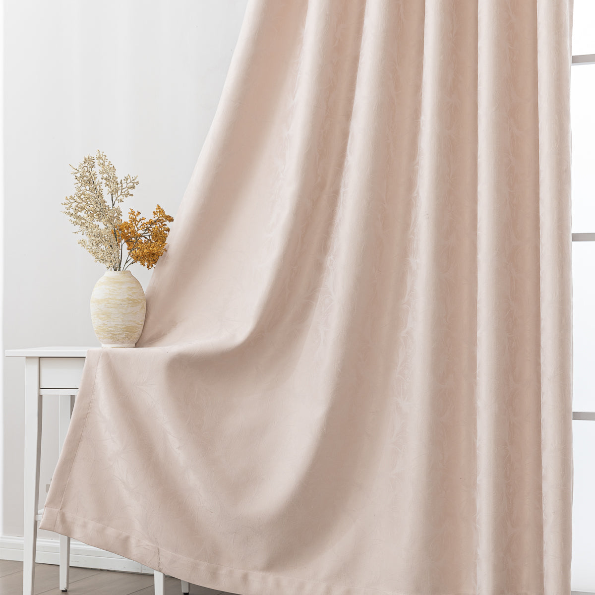 罗曼丝 遮光窗帘