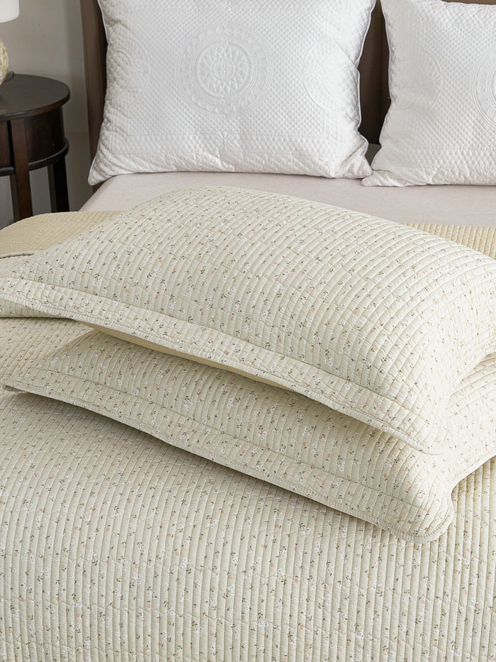 Anais Sylvcel Floral Quilt Set