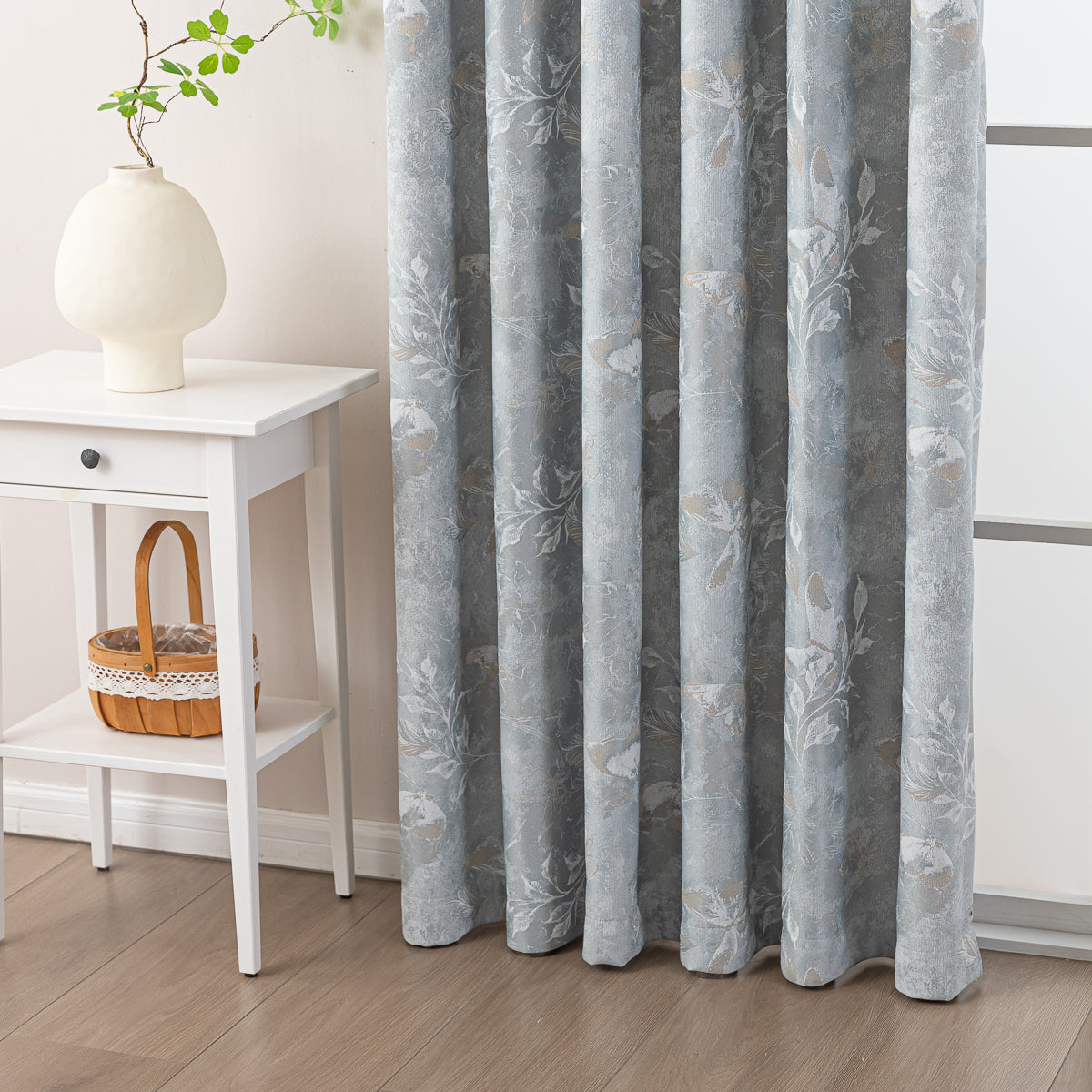 Brodefli Curtain