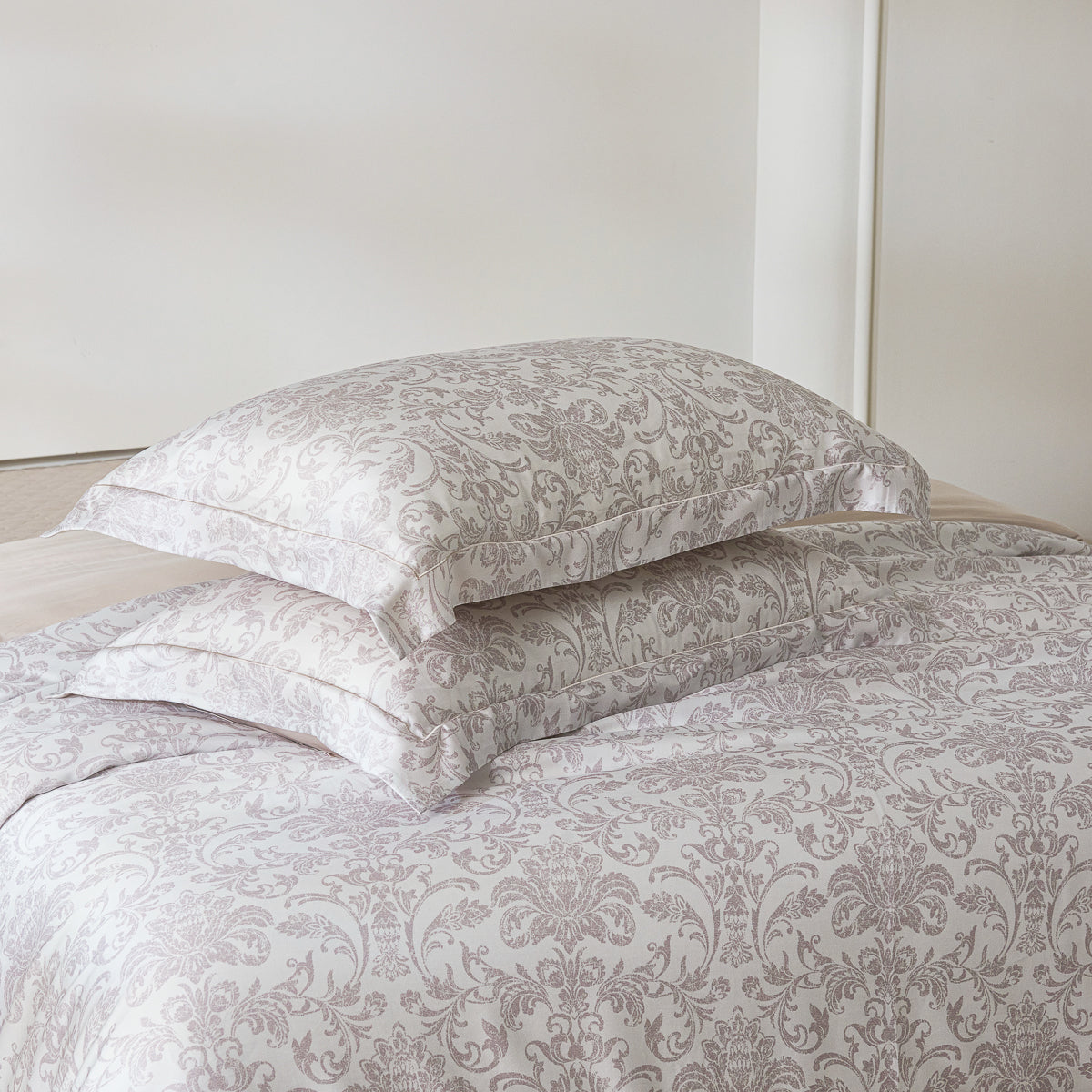 Cassian TENCEL™ Bedspread Set