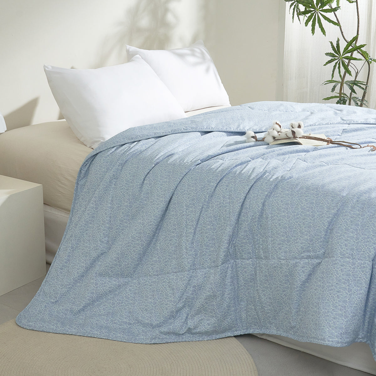 Clear Ripple (Water) Cotton Light Comforter
