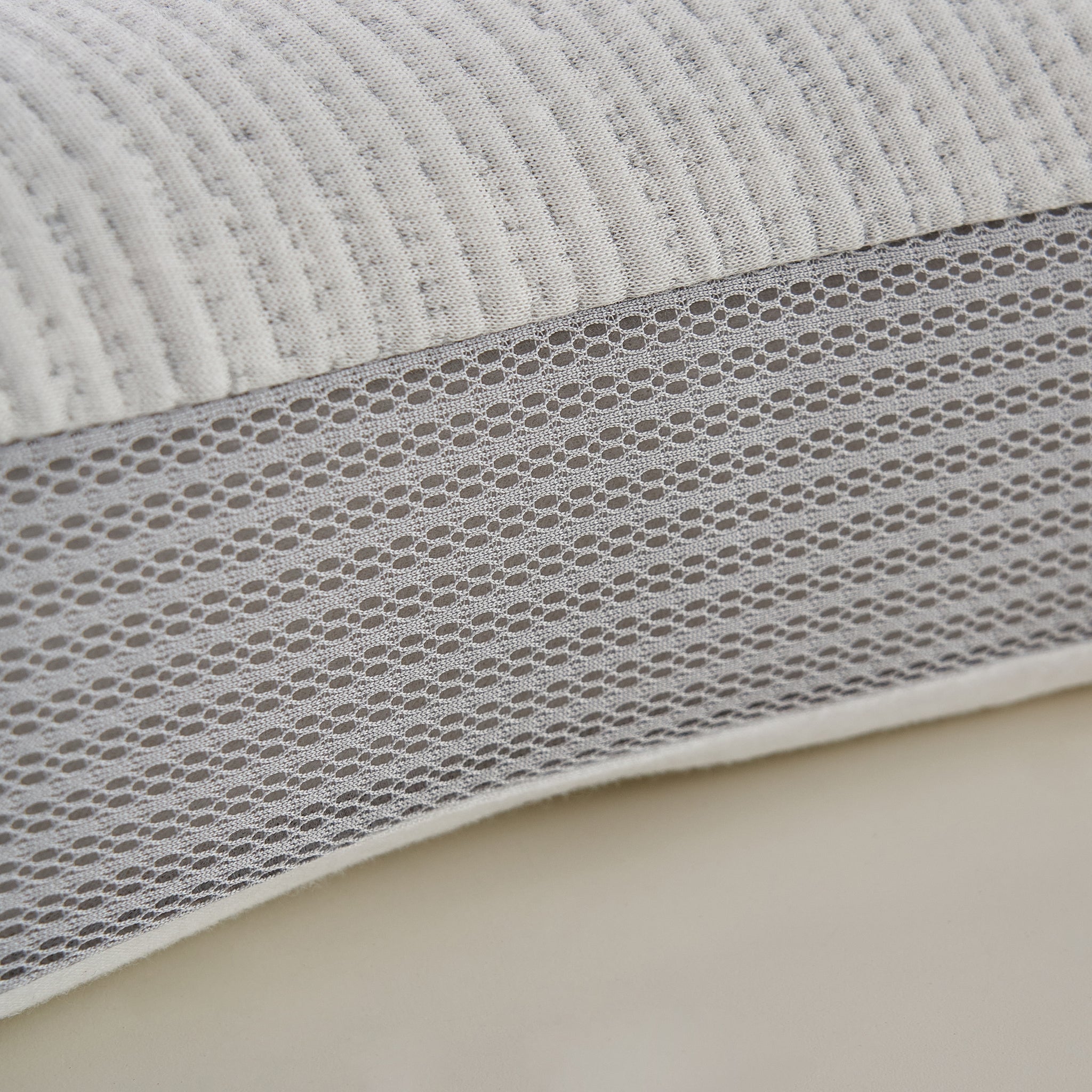 PiloMio® Streamline Pressure Relief Memory Foam Pillow