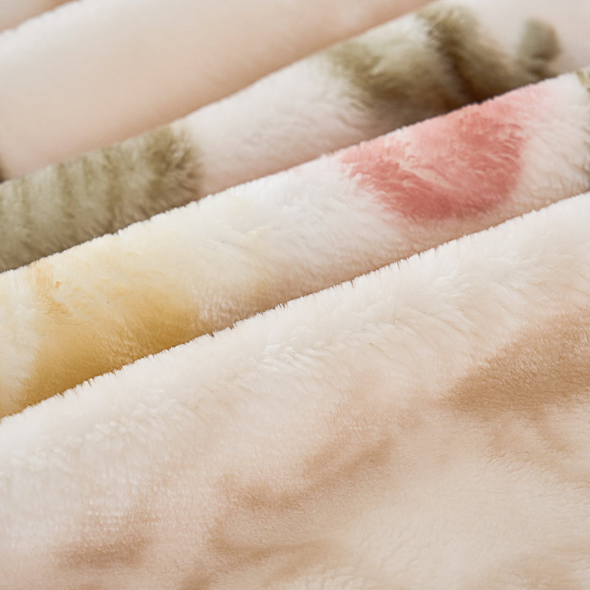 Helena Ultra Soft Fleece Winter Blanket (Queen size)