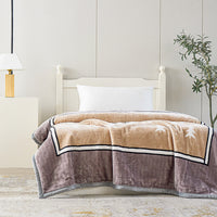 Pavini Fleece Throw Blanket