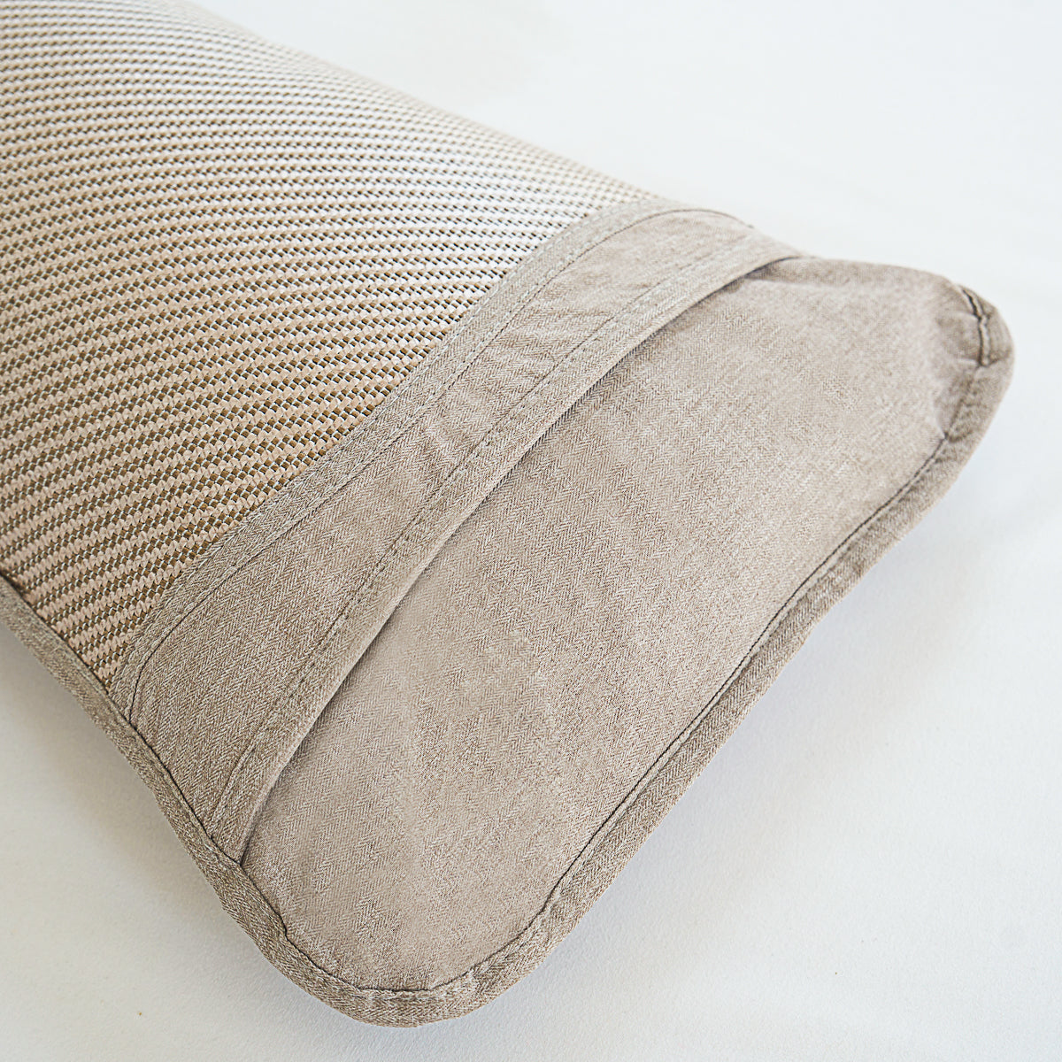 Plaid Bing Si Rattan Tea Stem Pillow