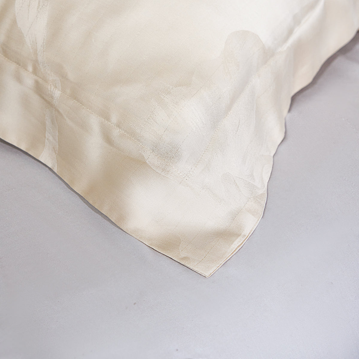 Phantom Gold Tencel™ Jacquard Pillow Sham x2P