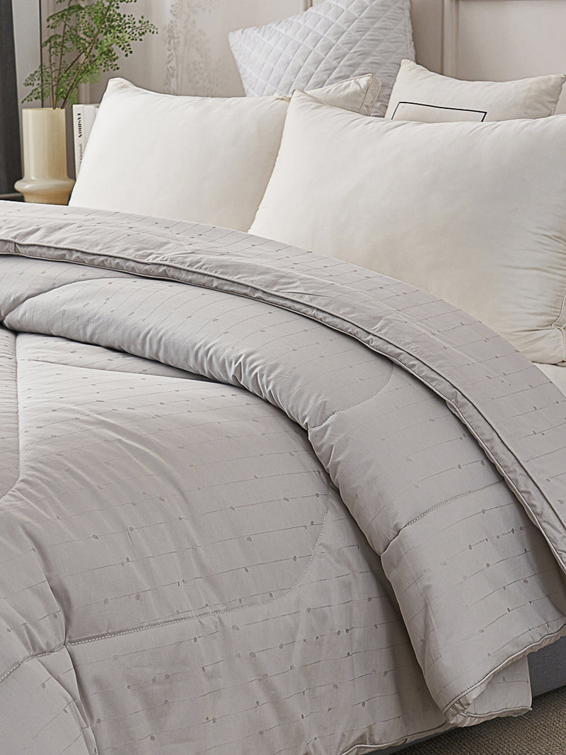 【网一特惠套组】黑钻竹炭四季被 + 欧米伽-克莱因蓝 全棉枕套