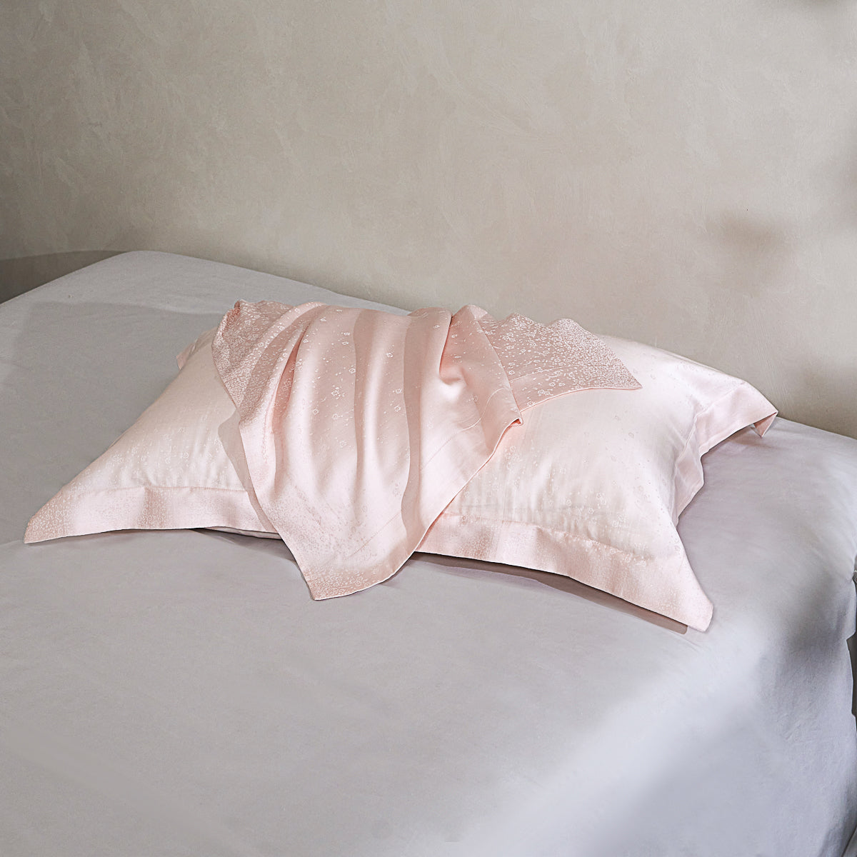 Dreamy Pink Tencel™ Jacquard Pillow Sham x2P