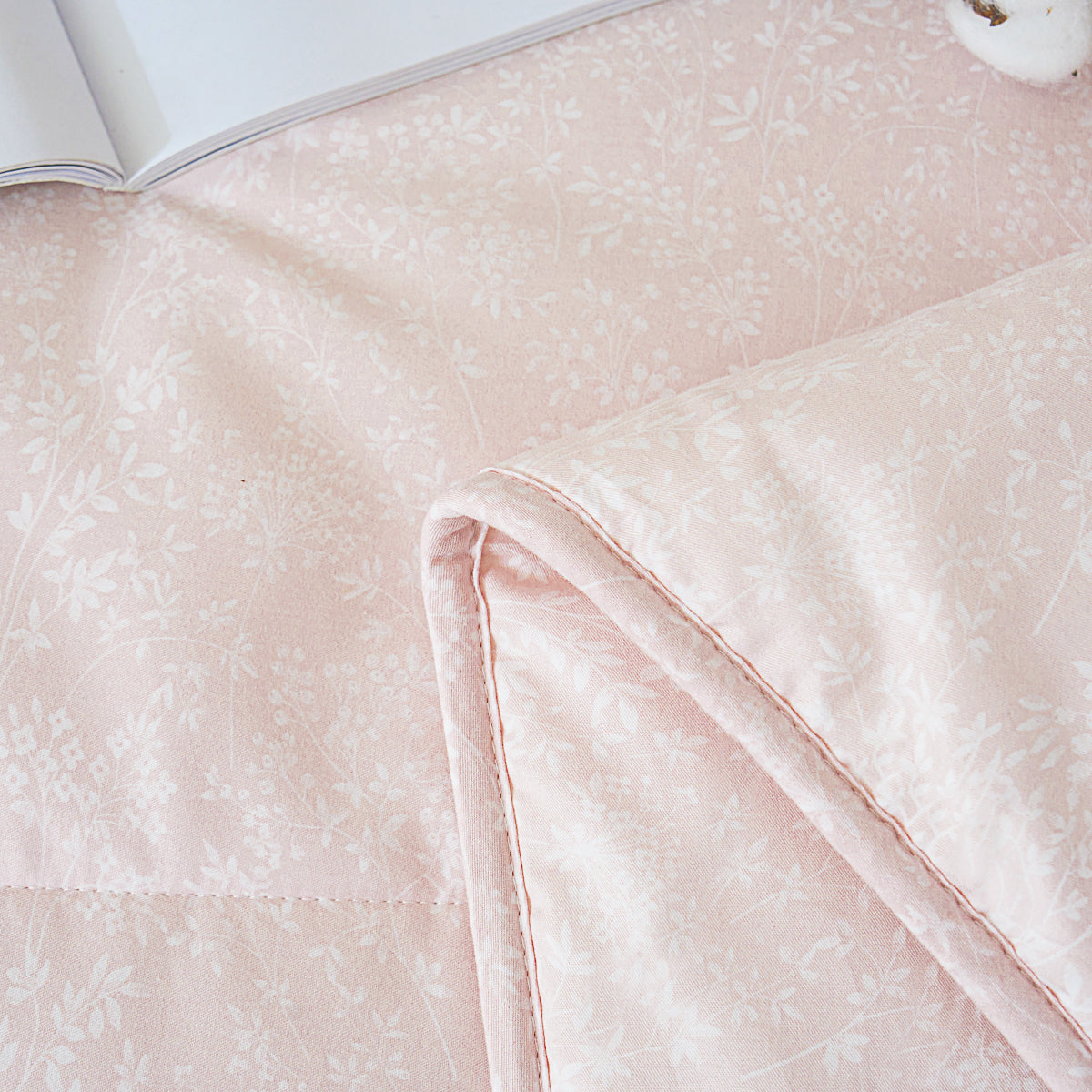 Kai Jade Pink Cotton All Season Comforter