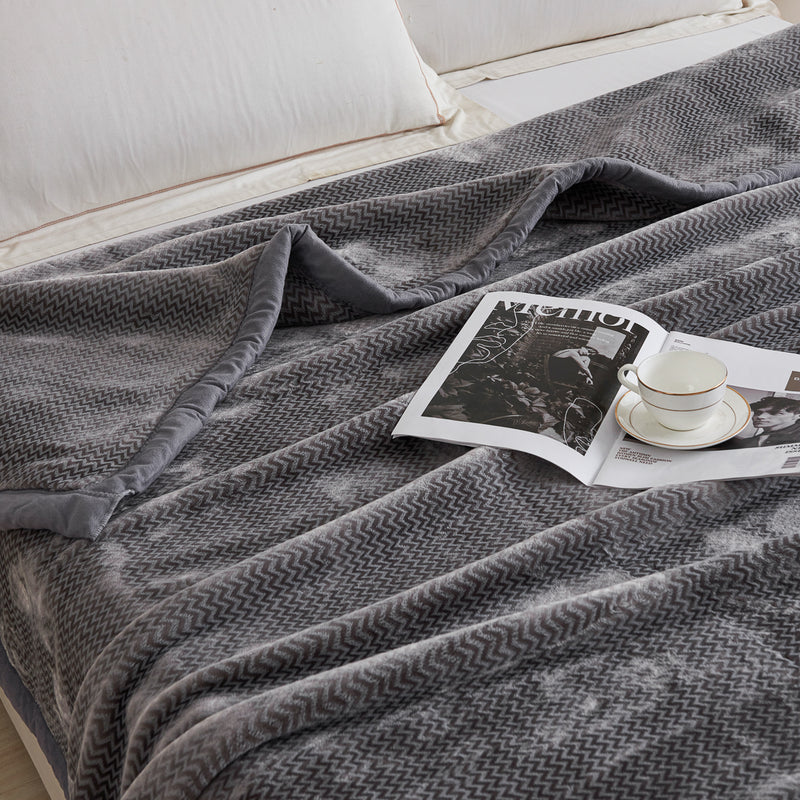 Echo Pattern Raschel Velvet Winter Blanket
