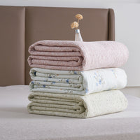Elssa Sylvcel Floral Quilt Set