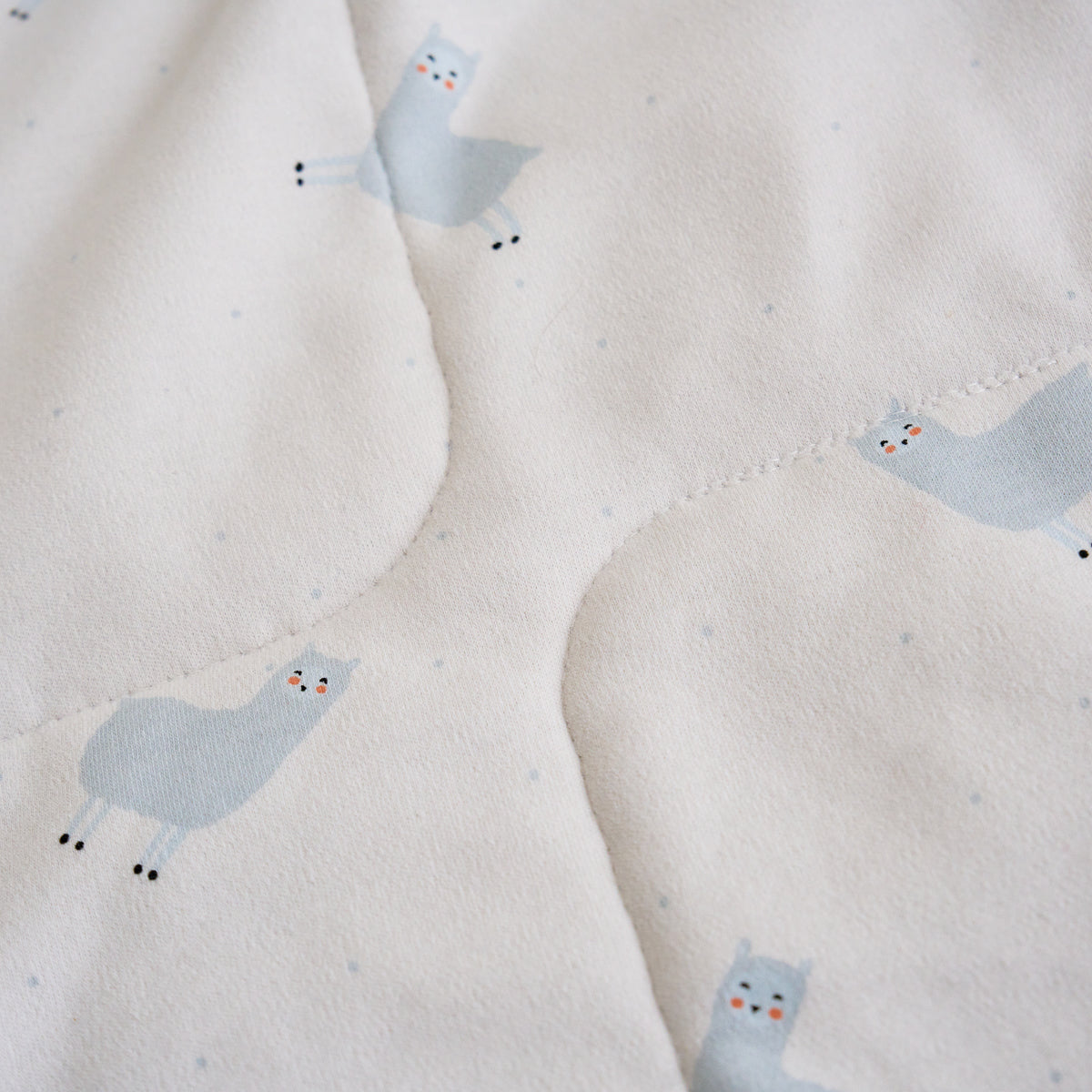 Happy Alpaca Cotton Knitted Light Comforter