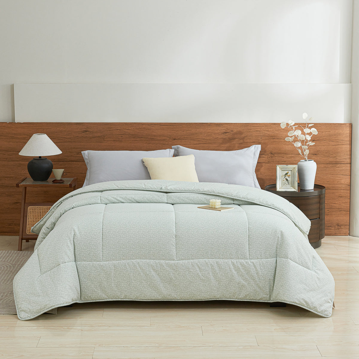 Iota Plum Green Cotton All Season Comforter