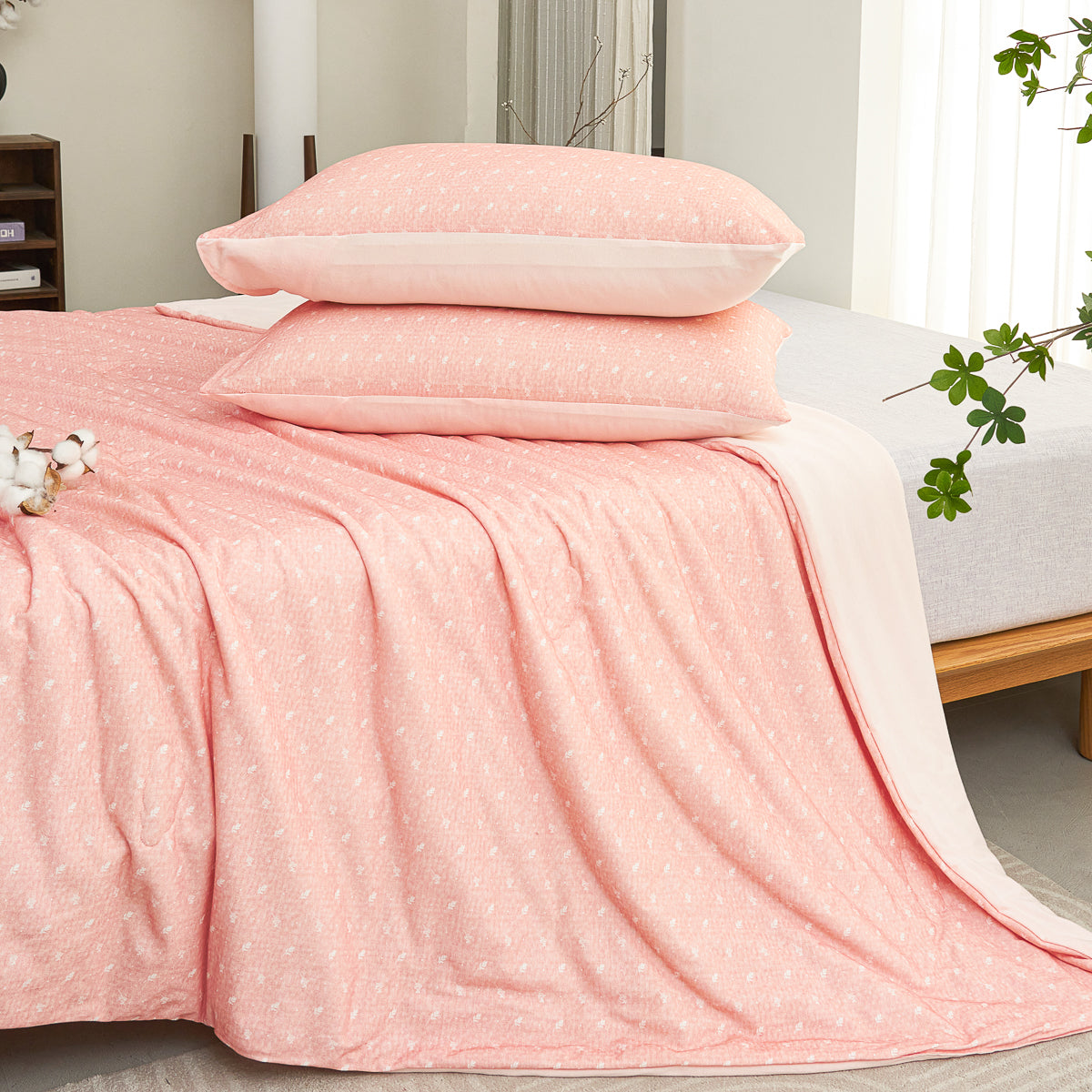 Lithe Vine Cotton Pillowcases