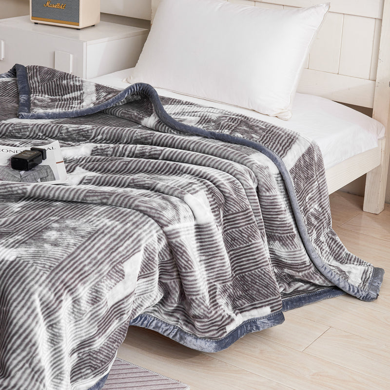 Logan Cloudy Blanket