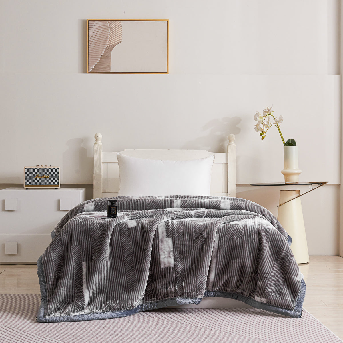 Logan Cloudy Blanket