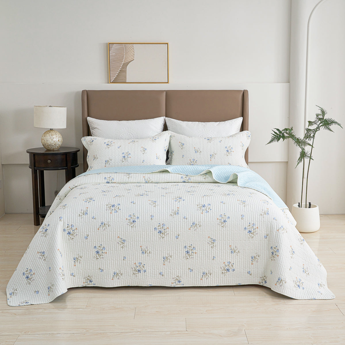 Mable Sylvcel Floral Quilt Set