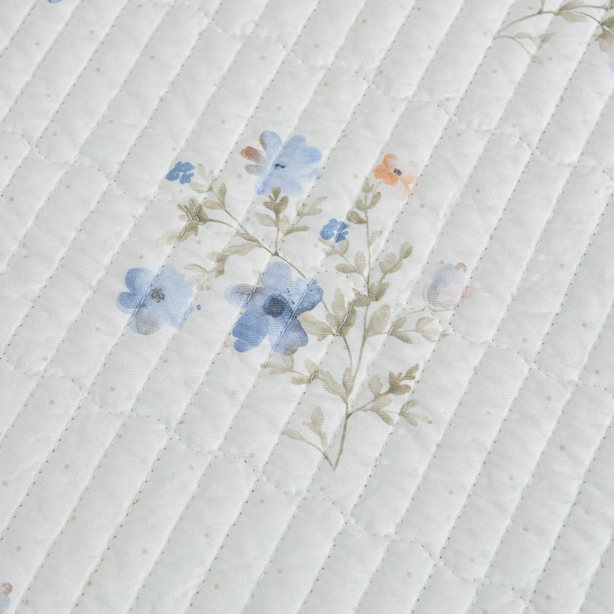 Mable Sylvcel Floral Quilt Set