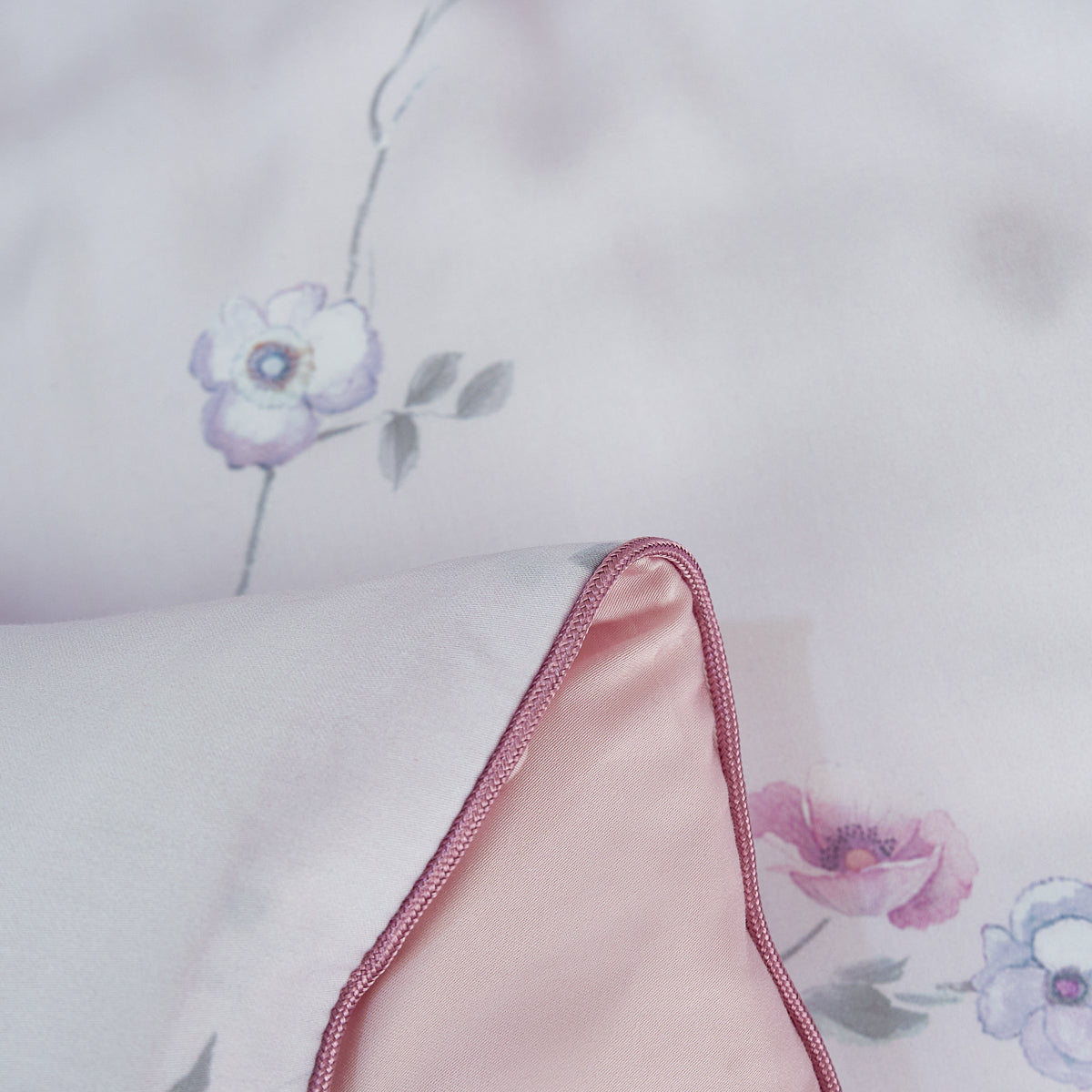 Miriam Floral TENCEL™ Lyocell All Season Comforter