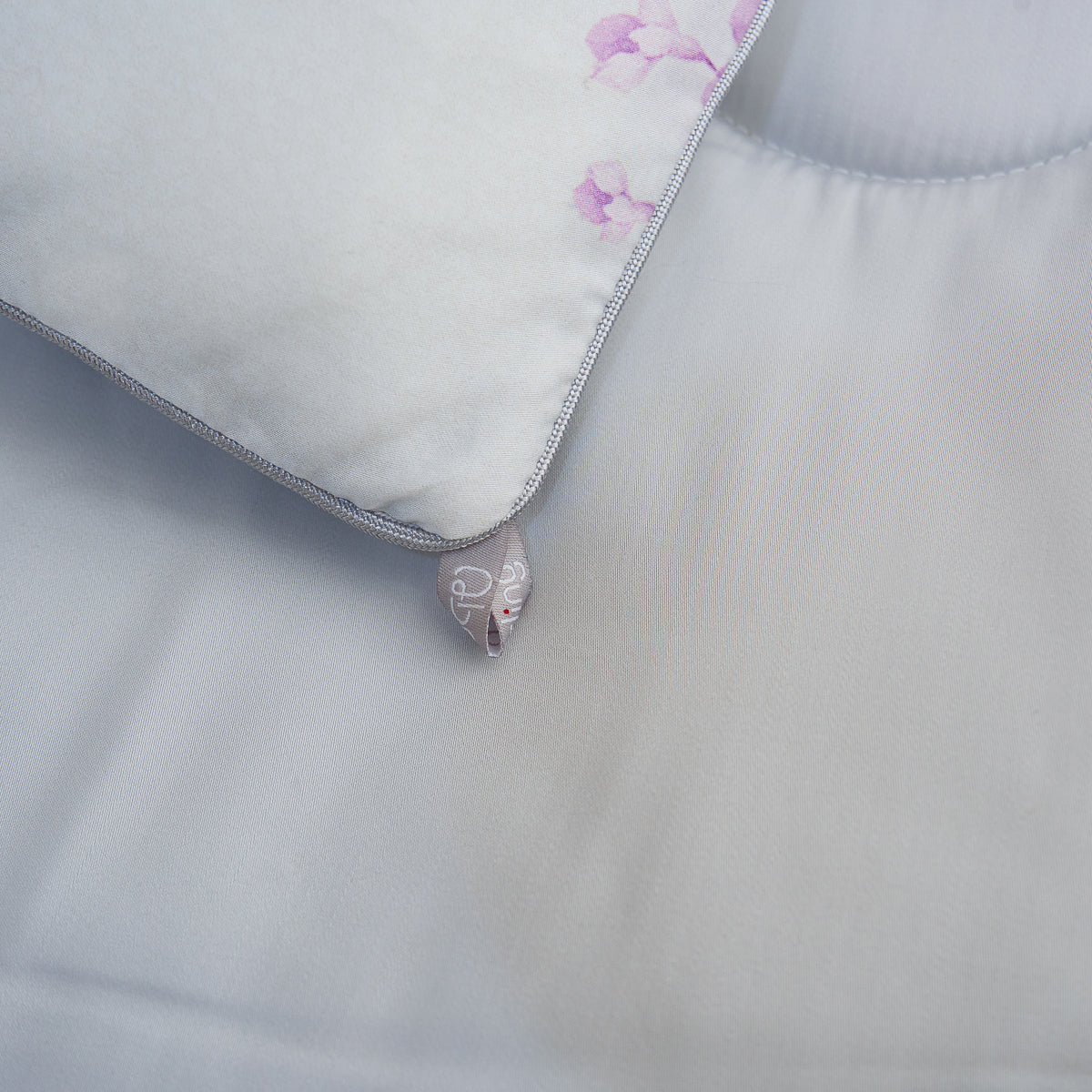 Noor Floral TENCEL™ Lyocell All Season Comforter