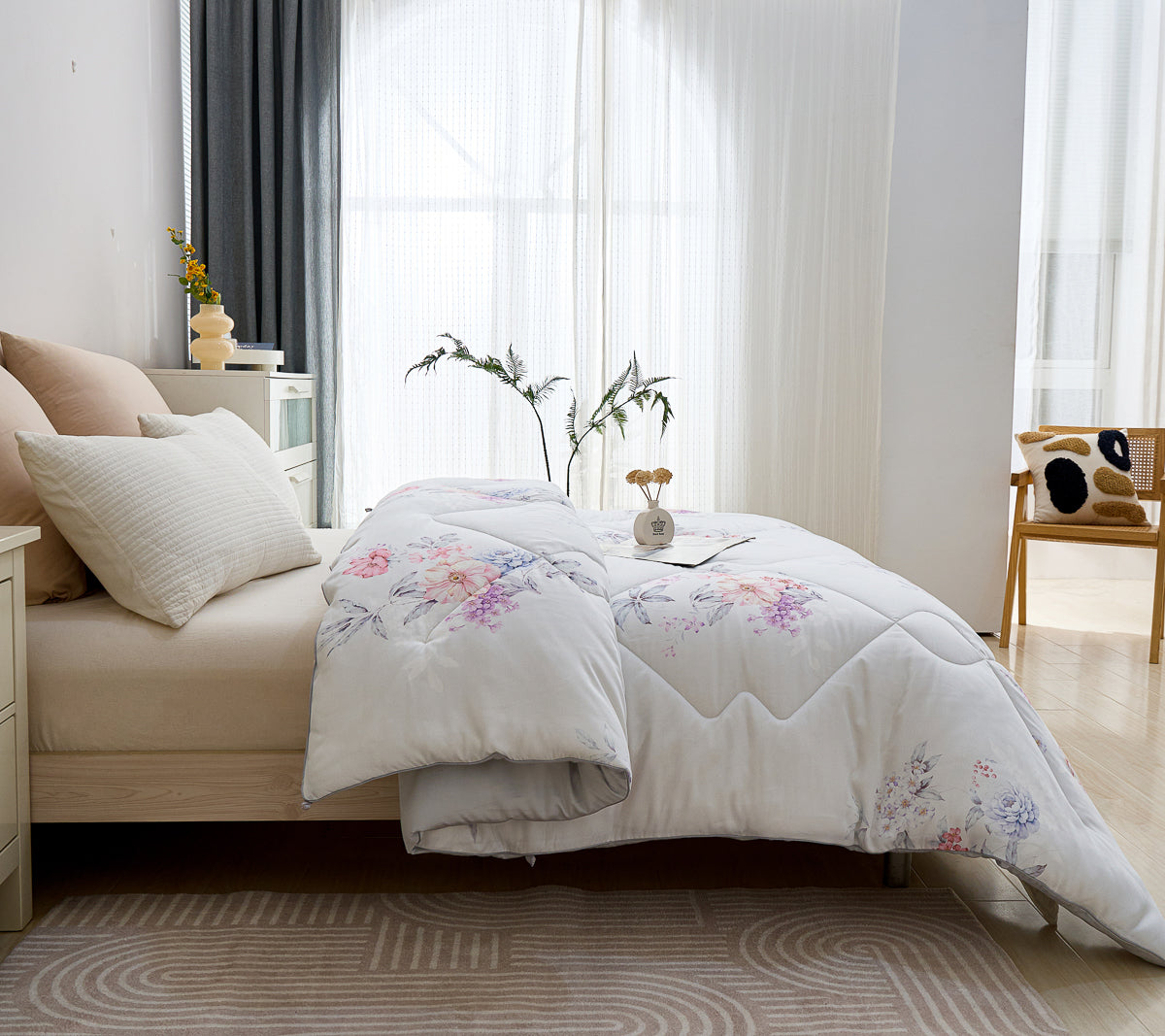 Noor Floral TENCEL™ Lyocell All Season Comforter