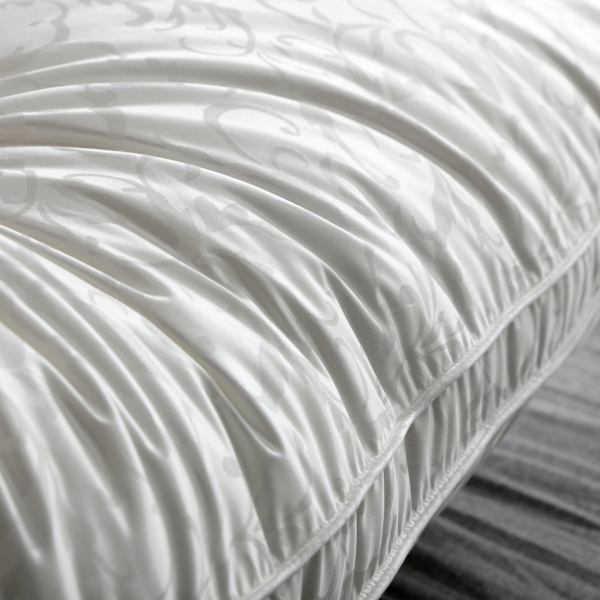 PiloMio® Brocade Soft Microber Pillow