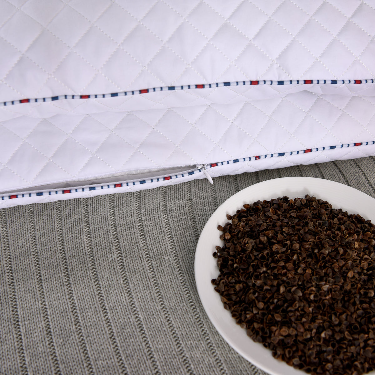 PiloMio® Buckwheat Hull Standard Adjustable Pillow