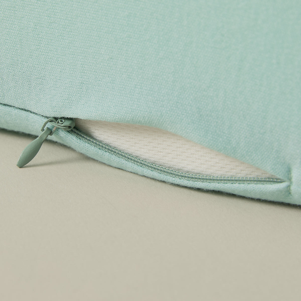 PiloMio® Streamline Pressure Relief Memory Foam Pillow