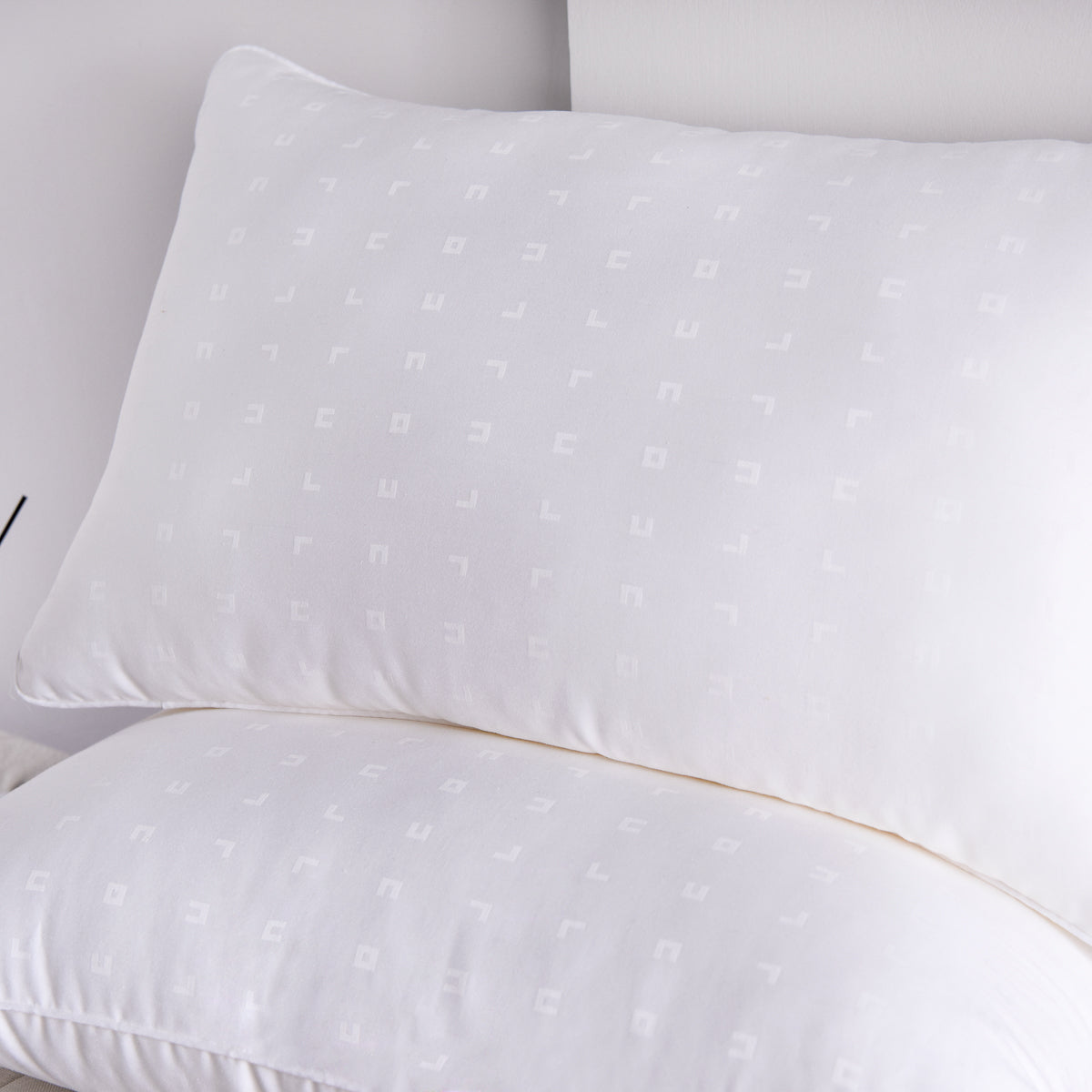 PiloMio® Ultra-Soft Microfiber Medium Pillow