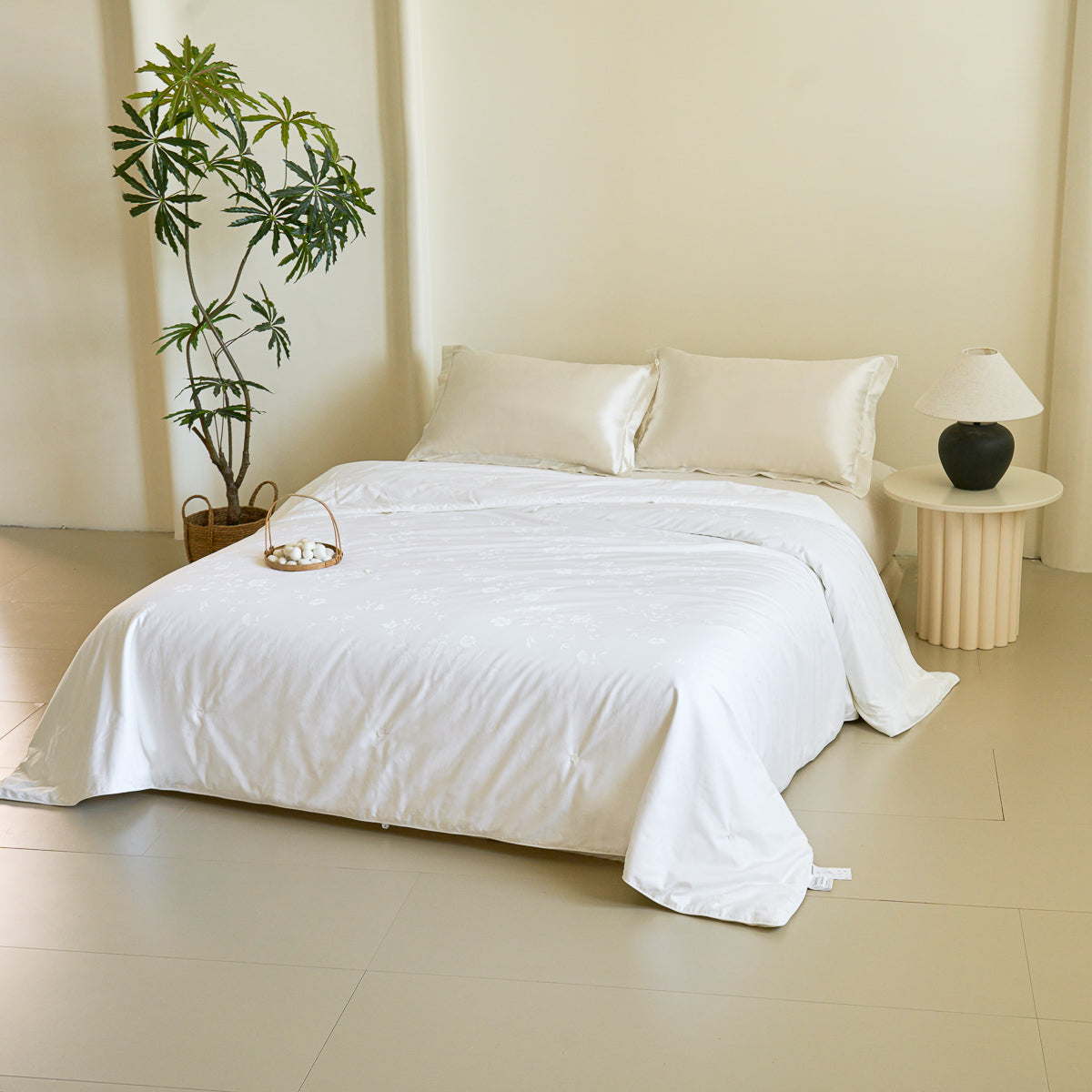 Premium Mulberry Silk Light Duvet Insert