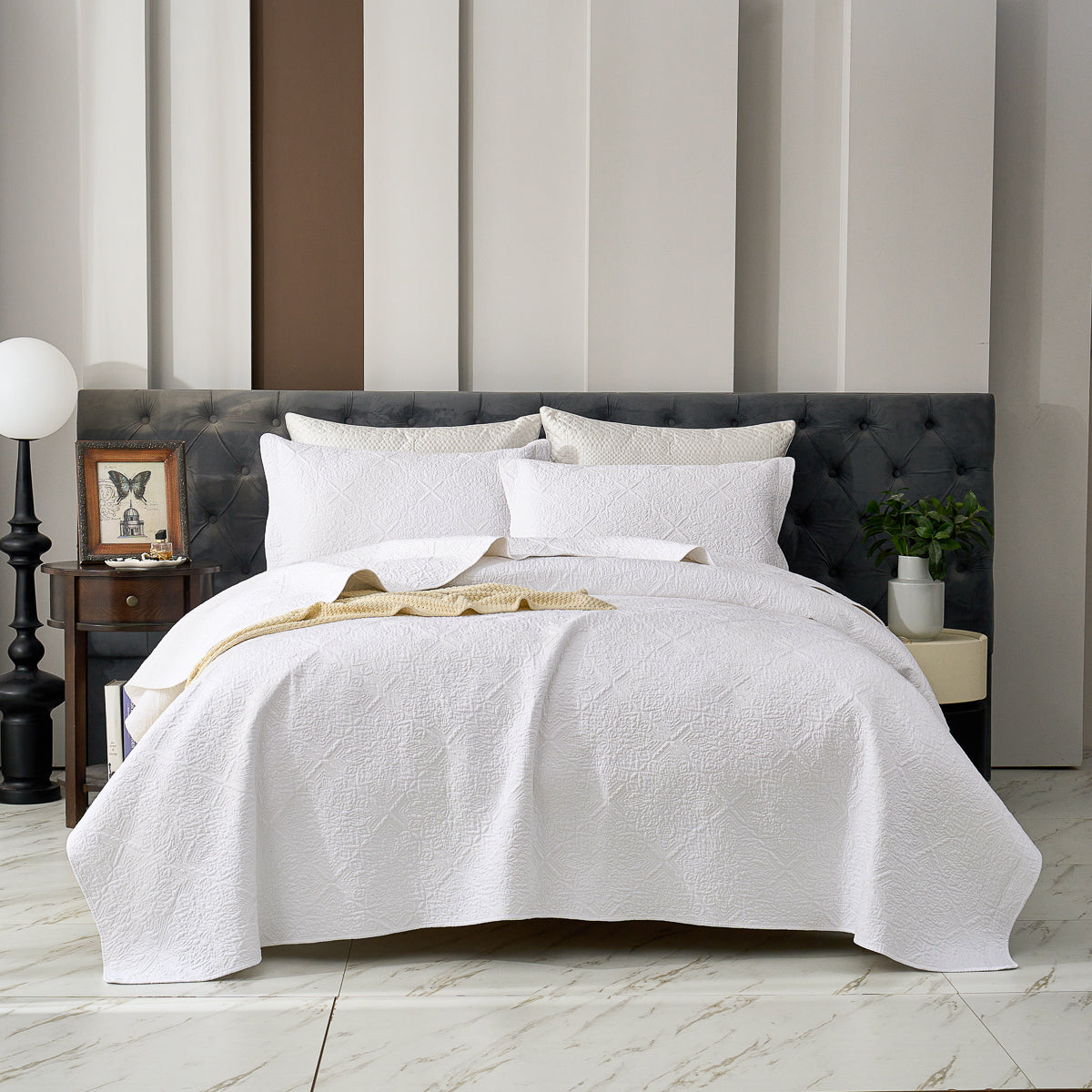 Snowflake White Premium Cotton Coverlet Set