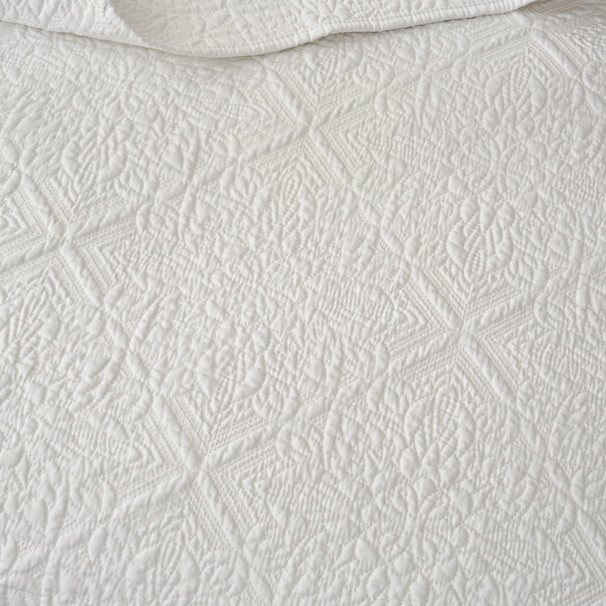 Snowflake White Premium Cotton Coverlet Set